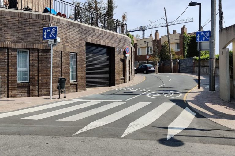 carrer_Dos_de_maig Accés al Carrer Dos de Maig